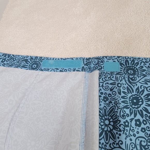 RipSkirt Hawaii Women's L Tuscan Blues Floral Paisley Quick Dry Wrap Skirt - Picture 8 of 11